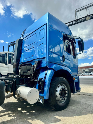 Volkswagen 24.280 6x2 2023 - Teto Alto