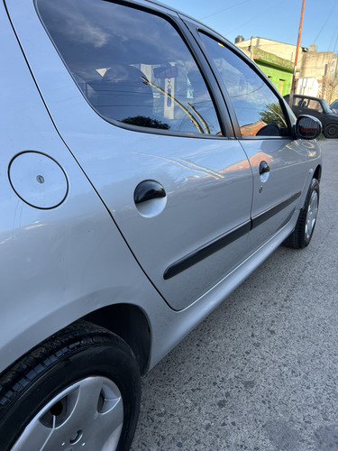Peugeot 206 1.6 Xr Premium