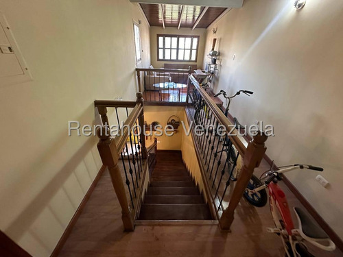 Amplia Y Luminosa Casa En Venta Urb La Mendera Cabudare Eo