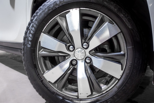 Imagen 8 de 8 de Peugeot 2008