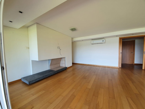 Venta, 4 Dormitorios , 260 Metros, Hermosas Vistas!!