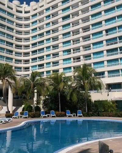 Pent House En Edificio Mas Cotizado De La Isla, Acceso A La Playa