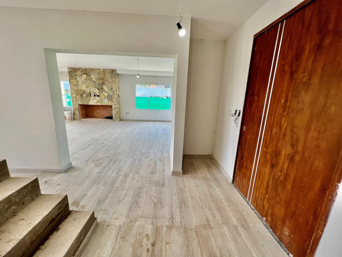Imagen 5 de 30 de Vendo Increible Casa En Haras, 5 Habitaciones Enormes Y Terminaciones Unicas!!