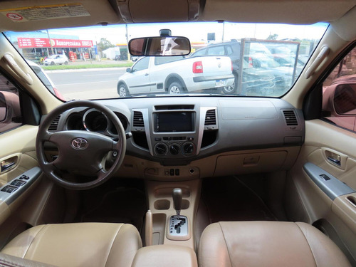 Toyota Hilux Sw4 4x2sr
