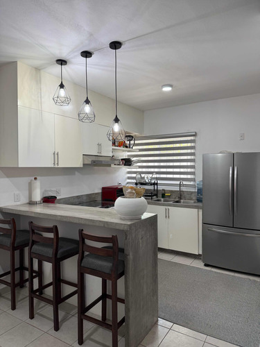 Condominio De 2 Recamaras Y 2 Baños