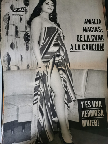 Póster De Amalia Macías De La Cuna A La Canción Vintage (Usado)