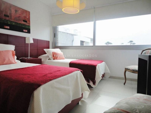 Imagen 11 de 24 de Departamento De 2 Dormitorios En Brava, Punta Del Este