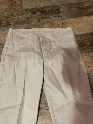 Pantalón De Gabardina Beige