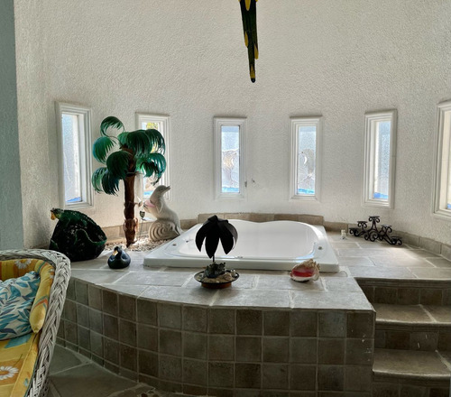 Venta De Casa En Cuernavaca, Col. 3 De Mayo, 2400 Mts