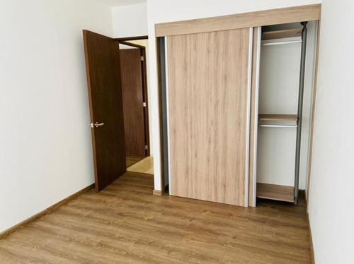 Imagen 11 de 27 de Departamento En Renta En Zentral Residencial.