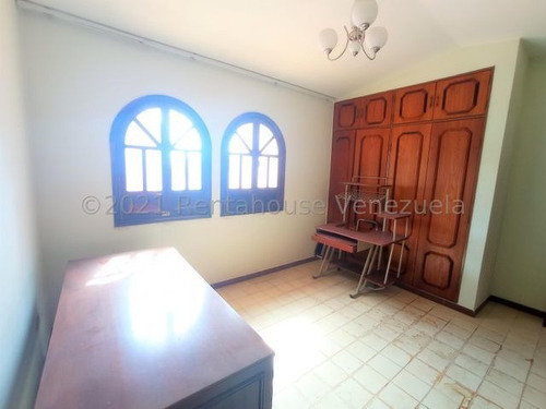 Imagen 13 de 14 de Julio Latouche Vende Casa En Venta En Prebo Valencia 22-10437