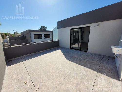 Imagen 16 de 30 de Departamento 3 Ambientes Venta Castelar Cochera