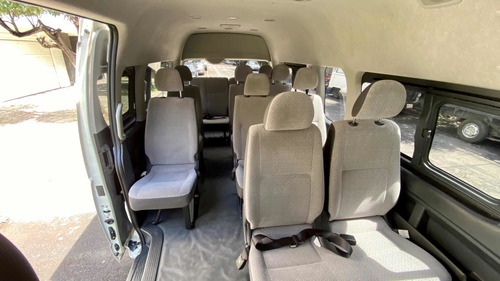 Imagen 10 de 15 de Toyota Hiace 2019 2.7 Bus 15 Pas Mt