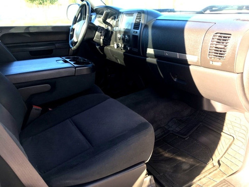Imagen 9 de 10 de Chevrolet Cheyenne 2012 5.3 2500 Cab Lt 4x2 Mt