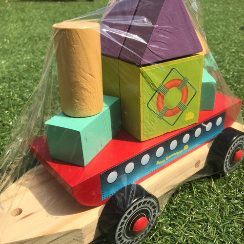 Imagem 5 de 5 de Brinquedo Educativo Infantil Barco Geométrico