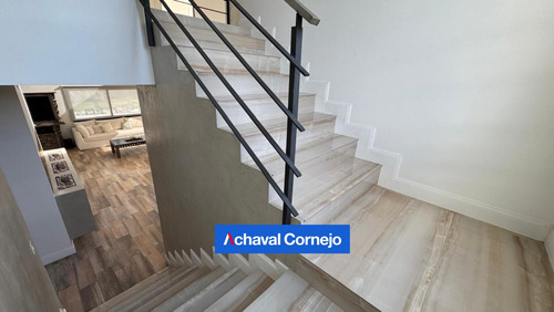 Casa En Puertos, Vistas, 4 Dormitorios Más Dependencia, Con Pileta
