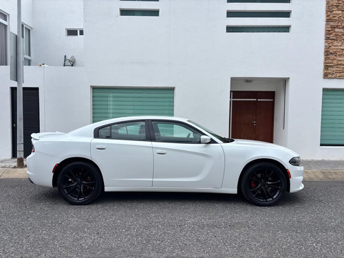 Dodge Charger 5.7 R-t At