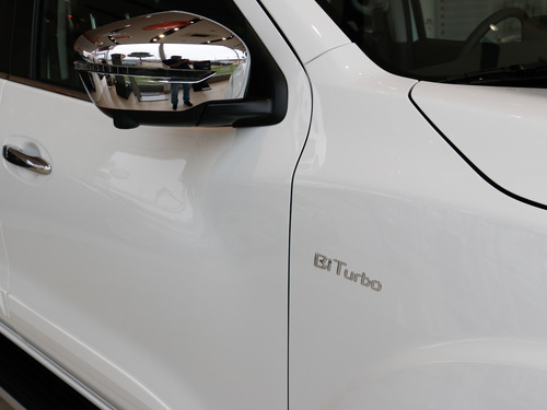 Imagem 4 de 14 de Nissan Frontier 2.3 Td Cd Le 4x4 (aut)