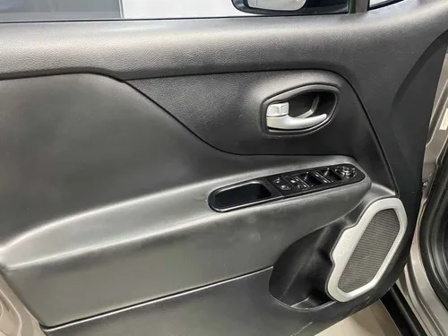 Jeep Renegade 1.8 Latitude 4x2 At
