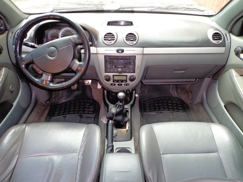 Imagen 8 de 14 de Chevrolet Optra Diesel 2009 4x2 Sincrónico