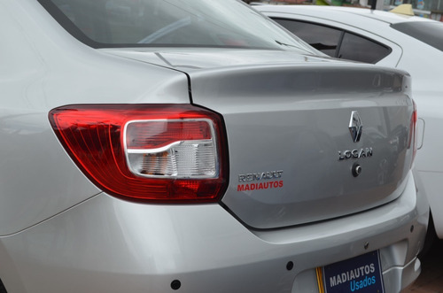 Imagen 14 de 22 de Renault Logan Expresion 1.6 Automatico Sedan