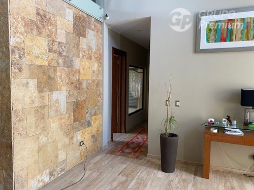 Casa En Venta De 6 Dorm. 7 Baños Piscina En Padre Hurtado