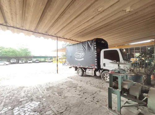 Local En Arriendo En Avenida Libertadores. Cod A25871