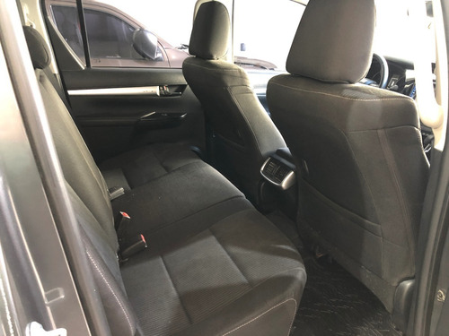 Toyota Hilux Srv 2.8 4x4 At