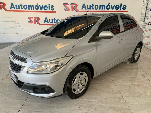 Chevrolet Onix Onix 1.0 LT SPE/4