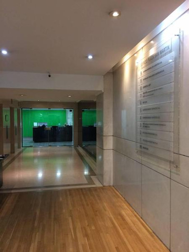 Excelente Oficina En Alquiler En Zona Plaza San Martín