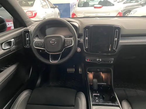 Volvo XC40 B5 Híbrida 2.0cc Turbo (264cv) 4x4 Rin 20”