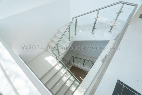 Casa En Venta En Cumbres De Curumo Mls #24-26309