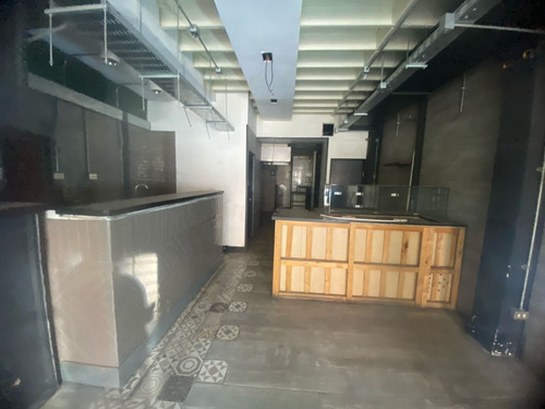 Gran Local Com. Para Restaurante U Otro Giro 183m2 Ampliable
