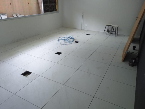 Imagem 4 de 10 de Pisos Elevados Em Ardósia