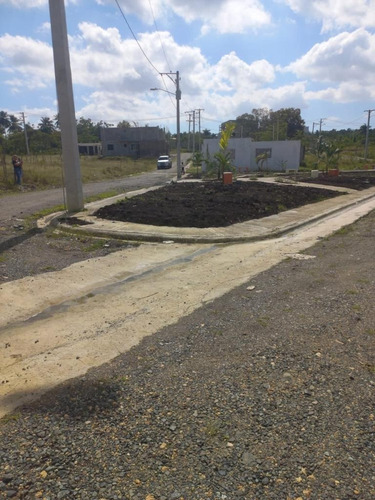 Imagen 13 de 16 de Solar De 187 M2 Barato Con 1000 Pesos Menor Por M2 829-456-8443 Tiene Su Título De Propiedad Al Día Y Deslinde Puedes Empezar A Construir Con El Pago De Rd$143,990 De Inicial