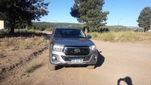 Toyota Hilux 2.8 Cd Srv 177cv 4x4 At 2018