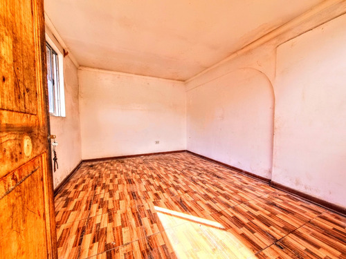 Real Oportunidad Inversión! 12 Dorm. 6 Baños, 3 Deptos Inter