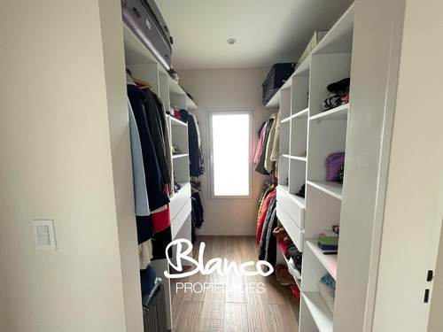 Casa En Venta En Santo Tomás, Pilar, G.b.a. Zona Norte