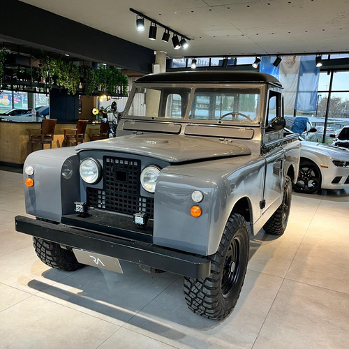 Land Rover Defender Corto