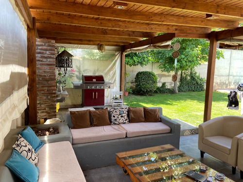 Hermosa Y Amplia Casa En Alto Macul: Lista Para Habitar