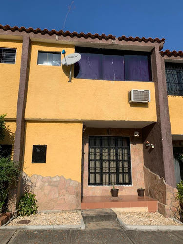 Townhouse En Venta Alto De La Esmeralda San Diego Gavip 