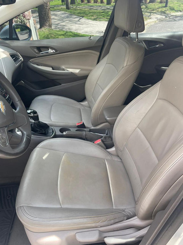 Chevrolet Cruze 1.4 Ltz MT Sedan