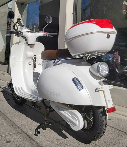 Imagen 6 de 25 de New Vespa Sunra Moto Okm Batería De Litio V