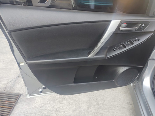 Imagen 15 de 15 de Mazda 3 S 2.5 Hb
