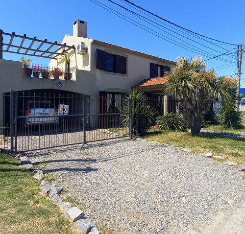 Imagen 14 de 15 de Casa En Venta Sobre Avenida Zona Comercial De Colonia