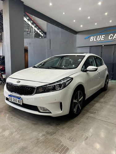 Kia Cerato 2.0 Sx At6 4 p