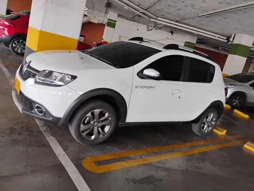 Renault Stepway 1.6 Dynamique / Intens Automática