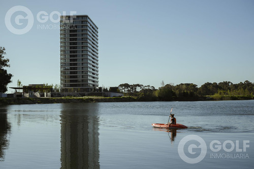 Venta Penthouse 4 Dormitorios En Carrasco Boating