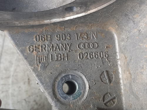 Base De Soporte Alternador Passat Audi 02-08 #184 (Usado)