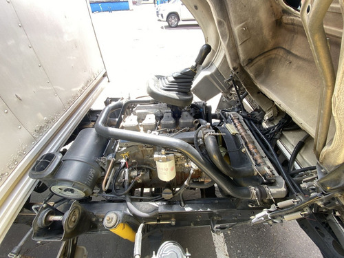Imagen 16 de 25 de Volkswagen Worker 6110 2006
